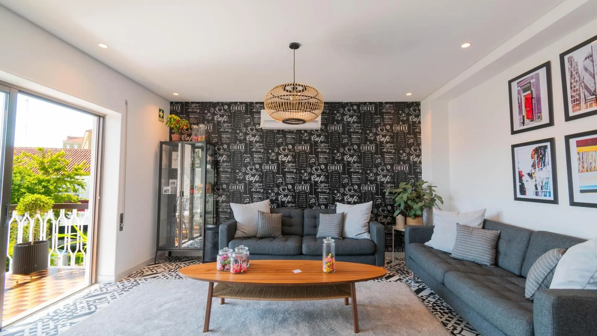7Min To Uni Se-Velha - Ac - Work Desk - 300Mbs Wifi - Suite 2 Coimbra 0*,  Portugal